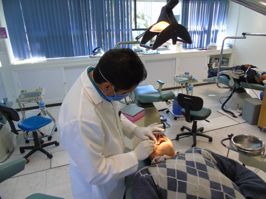 Atiende SESA padecimientos bucales en 77 unidades médicas